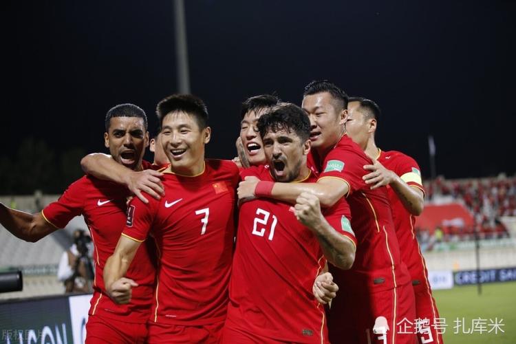 亚洲杯男足中国vs越南解说的相关图片